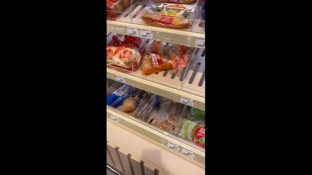 Солис Домодедово открылся: в Перекрестке тухлые продукты, половины магазинов нет смотреть онлайн