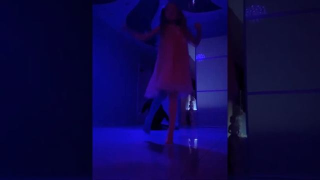 Круче всех с Адрианом и Алисой смотреть онлайн