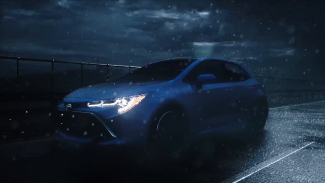 2018 Toyota Corolla Hatchback смотреть онлайн