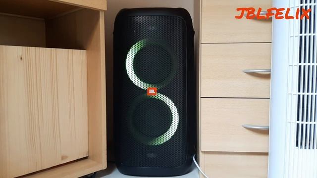 Jbl Partybox 100 VG Version Bass Test 50% - 100% Volume | House is rattling XD смотреть онлайн