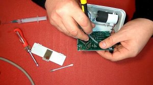 Ремонт тонометра AND UA 767. Постоянно работает помпа (компрессор).