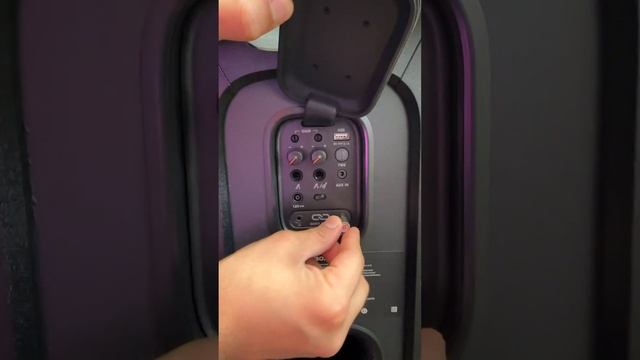 Flash Versus JBL Partybox 310 Vs Sony XP700 смотреть онлайн