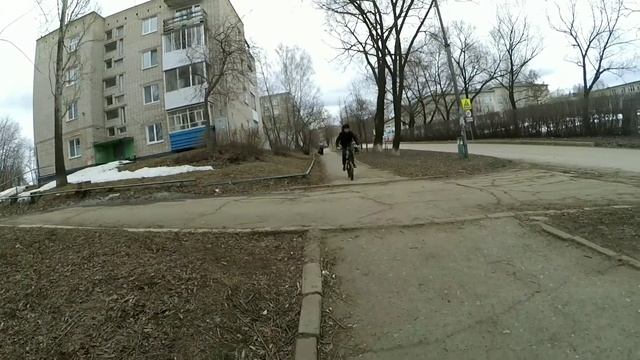 Жесткое падение на BMX(е) смотреть онлайн