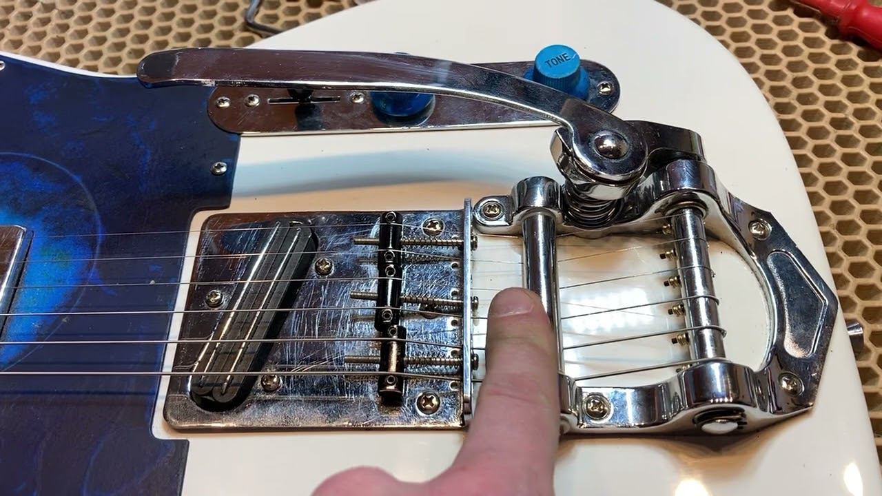 Косячный бигсби на телекастере