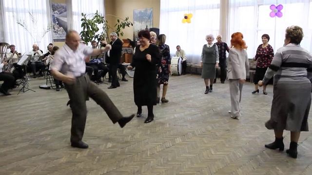Танцы. Бабушки.Курск смотреть онлайн