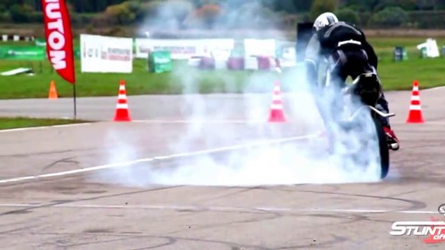 Трюки! Мотоциклы! Девушки!!! Бобмба видео!!!! смотреть онлайн