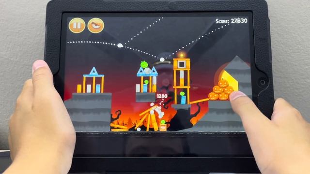Angry Birds Seasons HD (iOS) (Version 2.3.0) on my iPad 3rd generation (iOS 6 dualbooted on iOS 8) смотреть онлайн