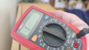 Обзор и замена батареи мультиметра Uni-T UT33C Cambia Batteria in UNI-T Change Battery in UNI-T 33C