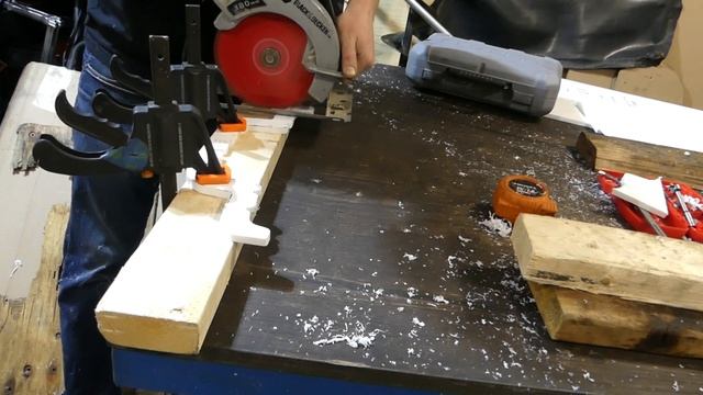 Repairing a Yamaha Enticer Snowmobile Seat смотреть онлайн