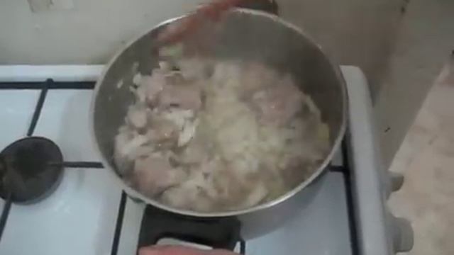 Easy Traditional Hungarian Goulash (Gulyasleves / Gúlyas)