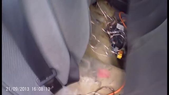 Как снять заднее сидение и полку на BMW E34 смотреть онлайн