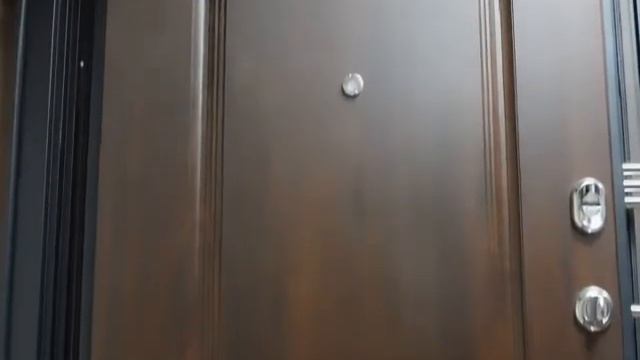 Дверь входная Барселона смотреть онлайн