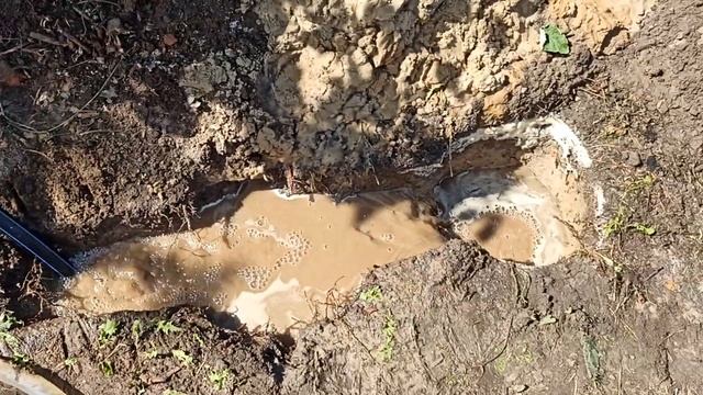 АБИССИНСКАЯ СКВАЖИНА ДЛЯ ПОЛИВА ОГОРОДА #бурениескважин#скважина#свояскважина52регион#абиссинка#вод смотреть онлайн