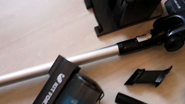 Вертикальный пылесос Kitfort KT-528 смотреть онлайн