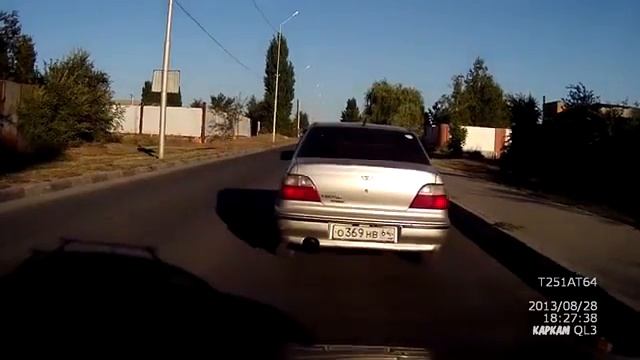 Не надо было выкидывать мусор в окно