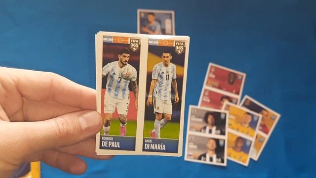 ПОСЫЛКА С НАКЛЕЙКАМИ FIFA 365 2022 PANINI. смотреть онлайн