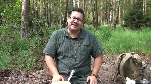Elwood Goes Bushcraft смотреть онлайн