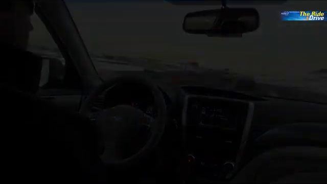 2012 Honda CR-V vs. 2012 Subaru Forester смотреть онлайн