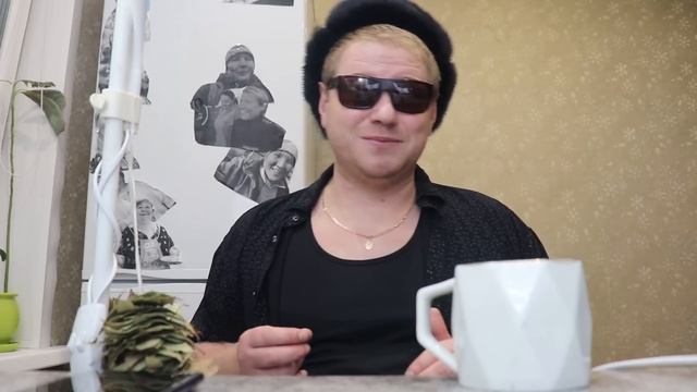 Наташа Губарева ТАНЮХА ИЛИ КОШКА НАГРАДИЛА ПОДАРОЧКОМ? Живу одна в деревне Обзор влога.