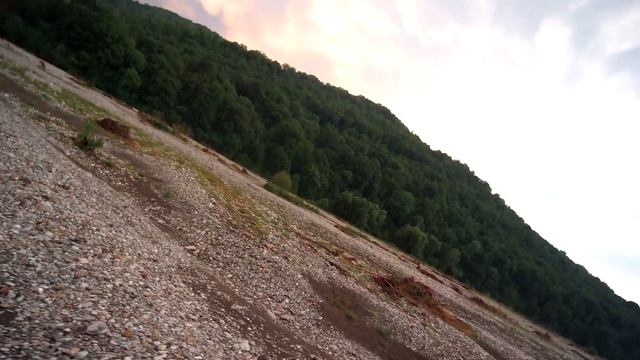 Пересечение русла реки Шахе на Шишиге смотреть онлайн