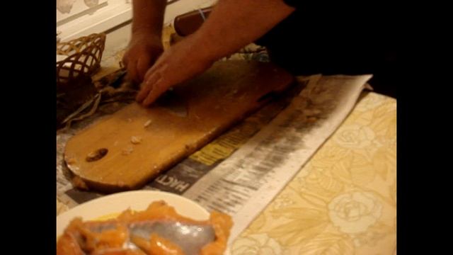Сами разделываем и солим сырого лосося! ЛОСОСЯ! В СТУДИЮ! смотреть онлайн