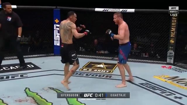 Tony Ferguson does Kung Fu and throws sand at Justin Gaethje - Breakdown смотреть онлайн