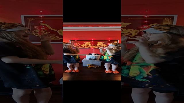 Песня двух тигрят смотреть онлайн
