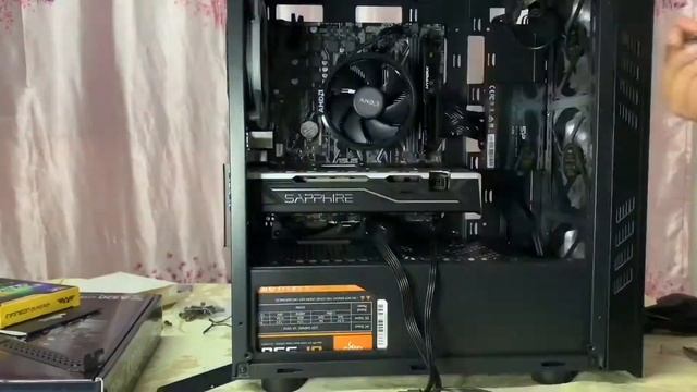 MY FIRST CUSTOM GAMING & STREAMING PC (TITAN M1 PROJECT) смотреть онлайн