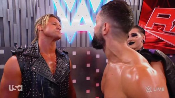 Dolph Ziggler attacks Finn Balor - WWE RAW 08/22/2022