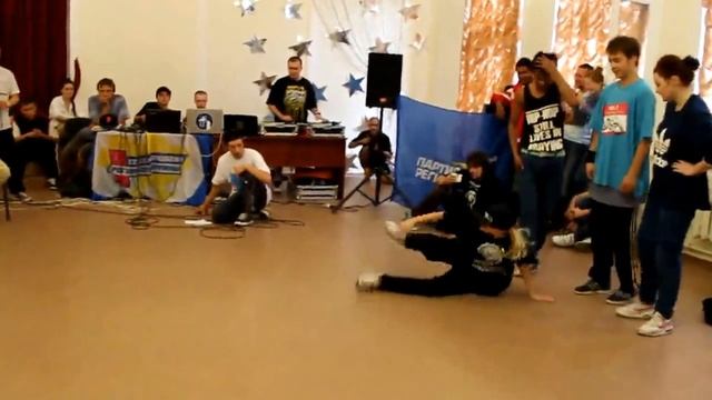 Денирок,Колобок,Месс vs ... смотреть онлайн