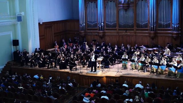 Дирижер Вячеслав Валеев смотреть онлайн