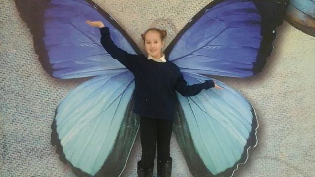 Это видео о песне ТОМОРОУ которую я записала в 9 лет!!!НО ОНА ИЗ ОДНОГО ФИЛЬМА!! смотреть онлайн