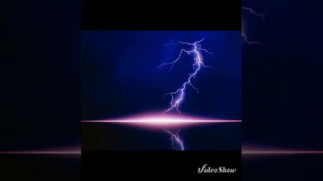 Яркие молнии