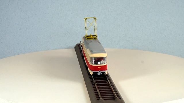 трамвай татра Т3 1:87 (barnet) железная дорога обзор масштабная модель / tram tatra railway model смотреть онлайн