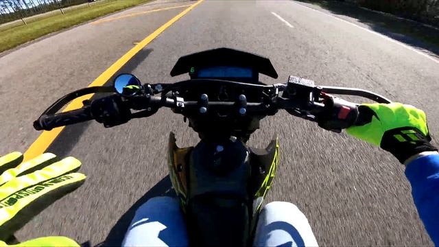2022 Kawasaki KLX300SM Top Speed + Wheelies смотреть онлайн