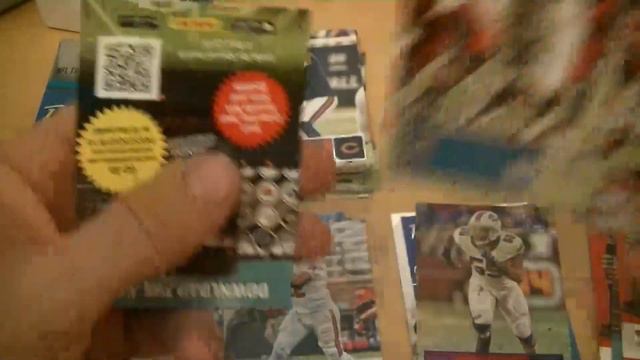 2016 Prestige Football Blaster Box Opening #2 - ROOKIE AUTO?? смотреть онлайн