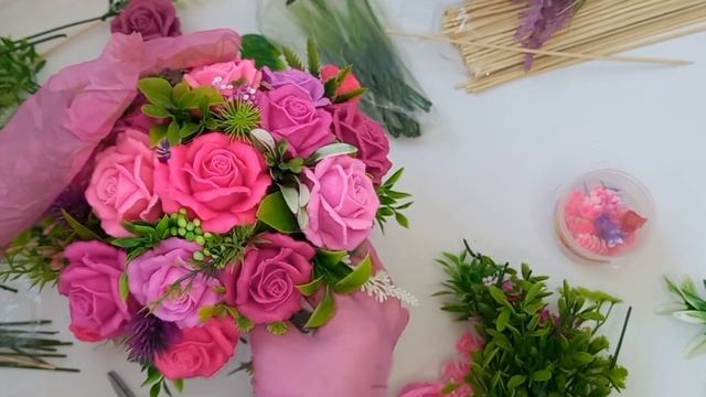 Букет роз из мыла или 27 оттенков розового.Сборка мыльного букета.Мыльный букет.Мыло ручной работы. смотреть онлайн