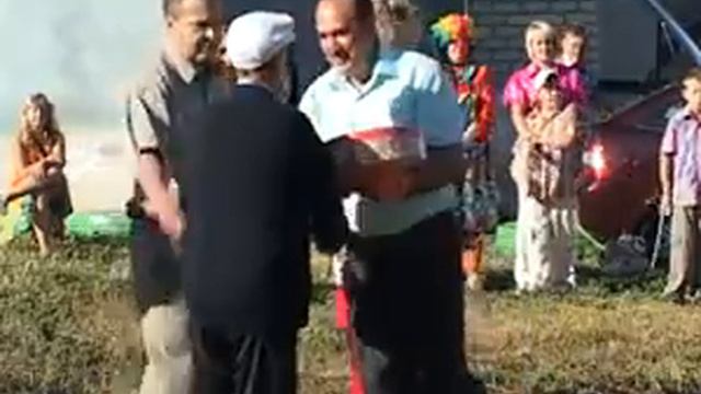 Чистый двор начинается с новой площадки смотреть онлайн