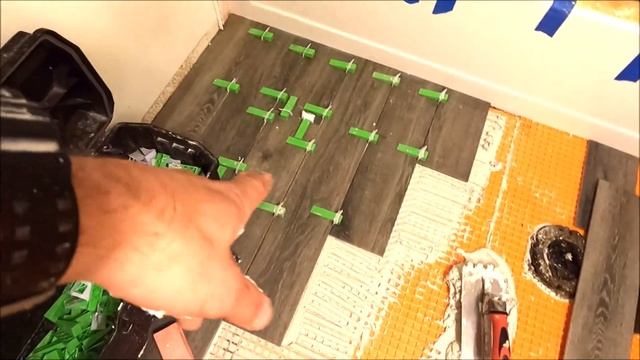 Shower Wall Tile Up! - and No Lippage! смотреть онлайн