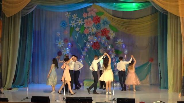 Выпускной 9 класс. Вальс. смотреть онлайн