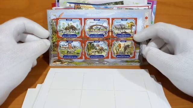 Принесли на блошином рынке ещё почтовых блоков смотреть онлайн