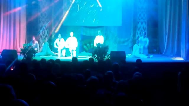 Танец "Пусть бегут неуклюже". смотреть онлайн