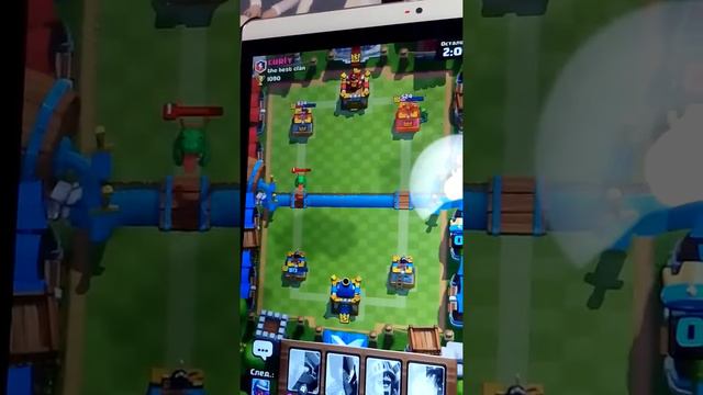Быстрый вынос в clash royale 3 арена смотреть онлайн