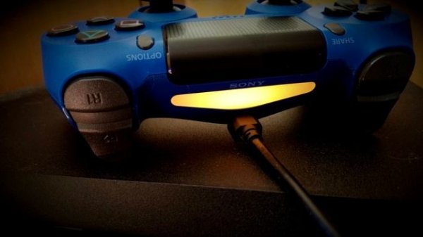 Как заряжать джойстик (геймпад) ps4 и как понять что он заряжен? Советы новичкам Playstation.