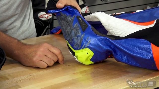 Alpinestars GP Tech V3 Leather Race Suit CRASH REVIEW | Sportbike Track Gear смотреть онлайн