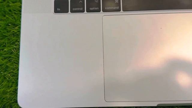 MacBook Pro 2017, 2.9Ghz, I7, 16GB, 512GB, 4GB Graphics #applemacbook #applemacbookpro