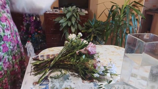 Букет быстро превращается в ... смотреть онлайн