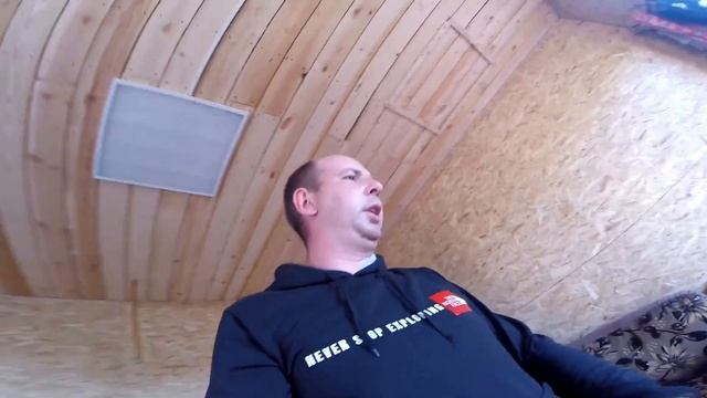 КАРКАСНЫЙ ДОМ 4 НА 4 СВОИМИ РУКАМИ/БЮДЖЕТНЫЙ ДАЧНЫЙ ДОМИК смотреть онлайн