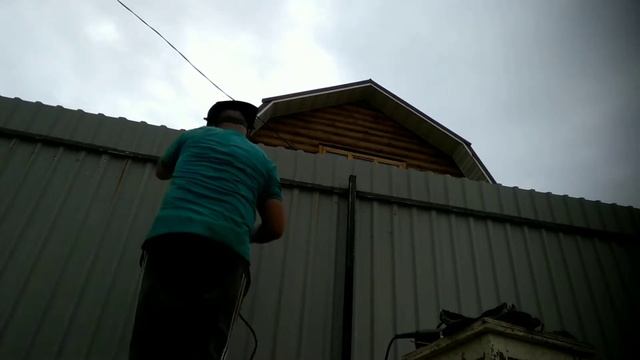 Восстановление старого забора. Чистим, красим... смотреть онлайн