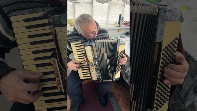 Germany accordion Firotti, 7/8 accordion, 96 Bass, 37 keys, 3 voices, 5+2 register, ON SALE смотреть онлайн